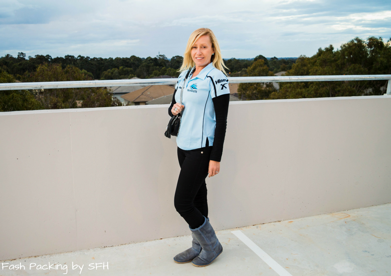 Fash Packing by Sydney Fashion Hunter: Black, White & Blue: Fresh Fashion Linkup 52 - Coat Off