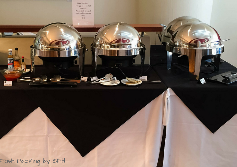 Fash Packing by SFH: CityLife Auckland Review - Breakfast Hot Buffet