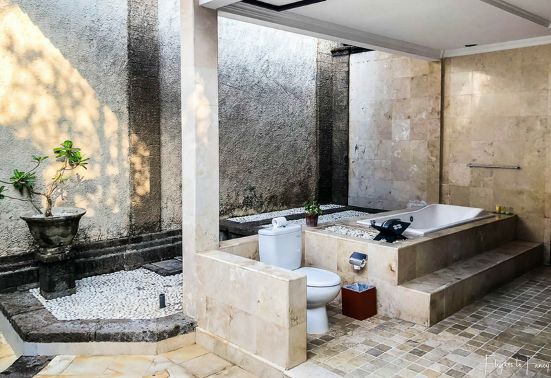 The Club Villas Seminyak: Bathroom in 2 bedroom villa