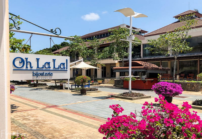 Bangkok Airways Review: Ooh La La Jewellery Samui Airport